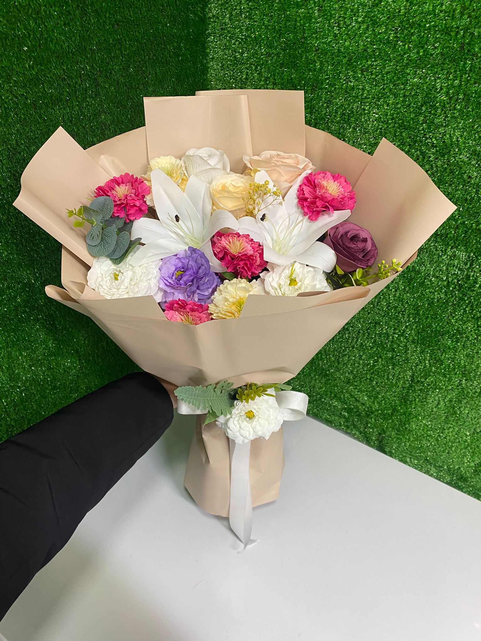 Krem Zarafet Lilyum Buketi